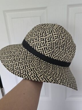 Sonoma Black and Cream Woven Sun Hat With Adjustment